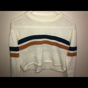 Long sleeve cropped sweater